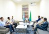 Jubbaland Minister of Interior Meets Parliamentary Committee to Advance Local Governance