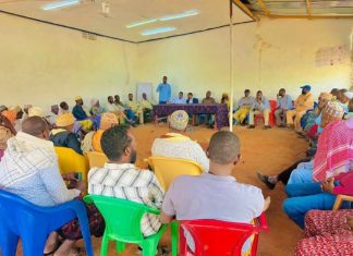 Jubbaland Deputy Health Minister Leads Community Dialogue on Improving Healthcare Services in Elwak